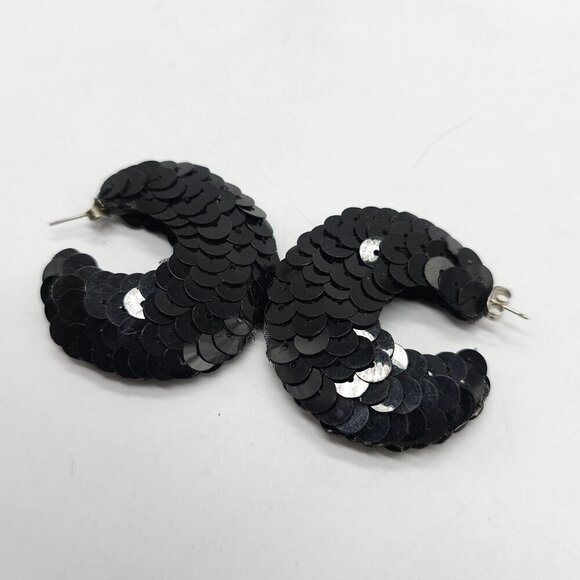 Black Sequin Hoop Earrings Retro 1980s Statement Jewelry Lightweight - Picture 2 of 4